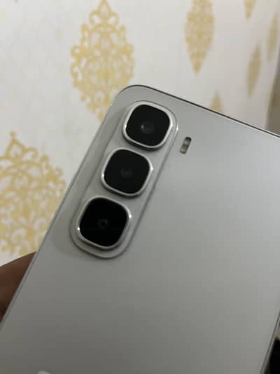 Infinix hot 60i