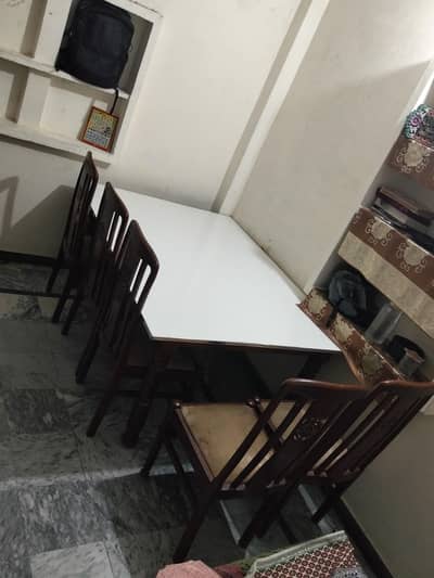 Dinning Table & 5 Chairs