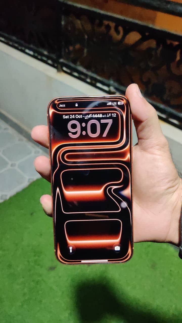 Apple iPhone 17 Pro Max 5