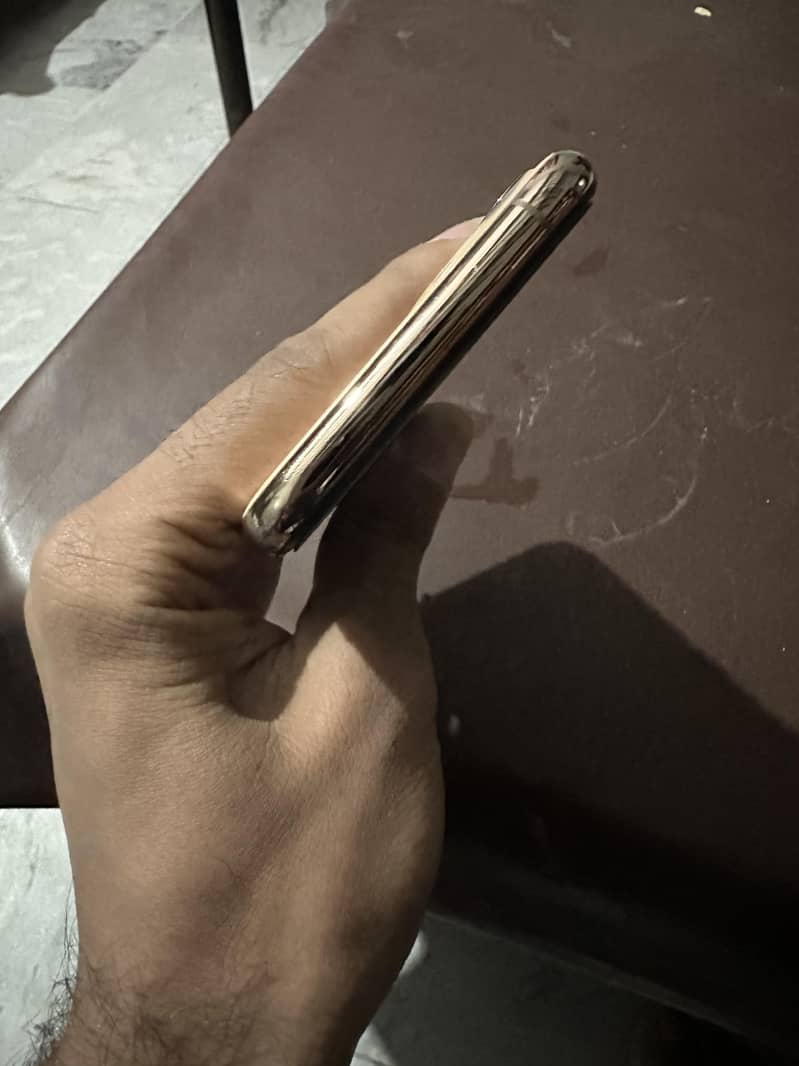 Apple iPhone 11 Pro 0