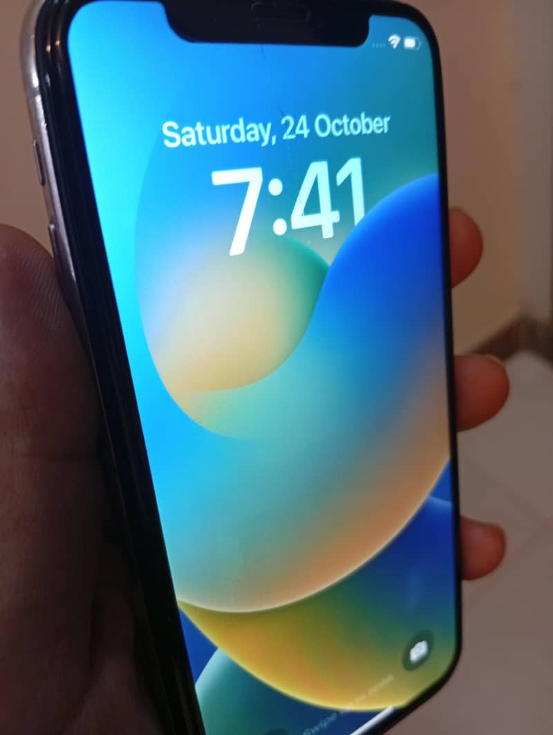 Apple iPhone X 3