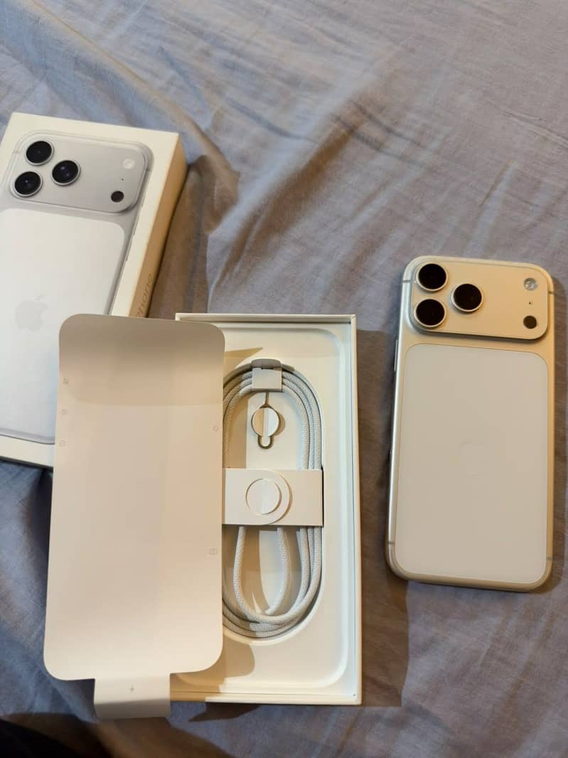 Apple iPhone 17 Pro Max 3