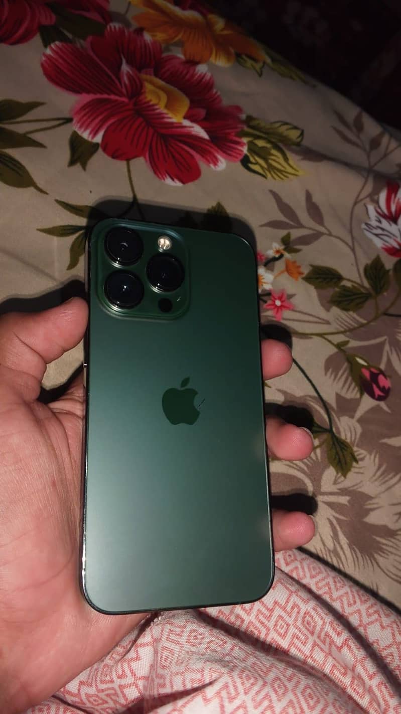 Apple iPhone 13 Pro 0