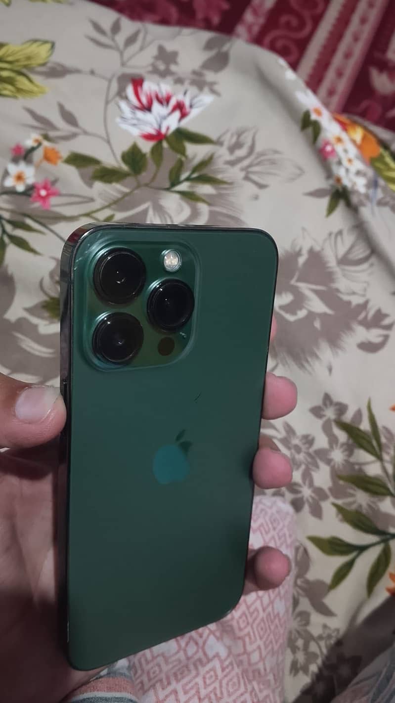 Apple iPhone 13 Pro 3