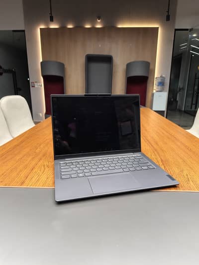 Lenovo Yoga 6i Oled Display