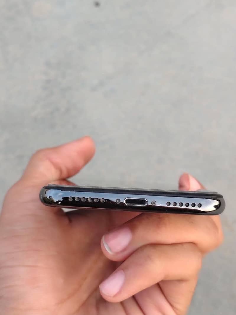 Apple iPhone X 1