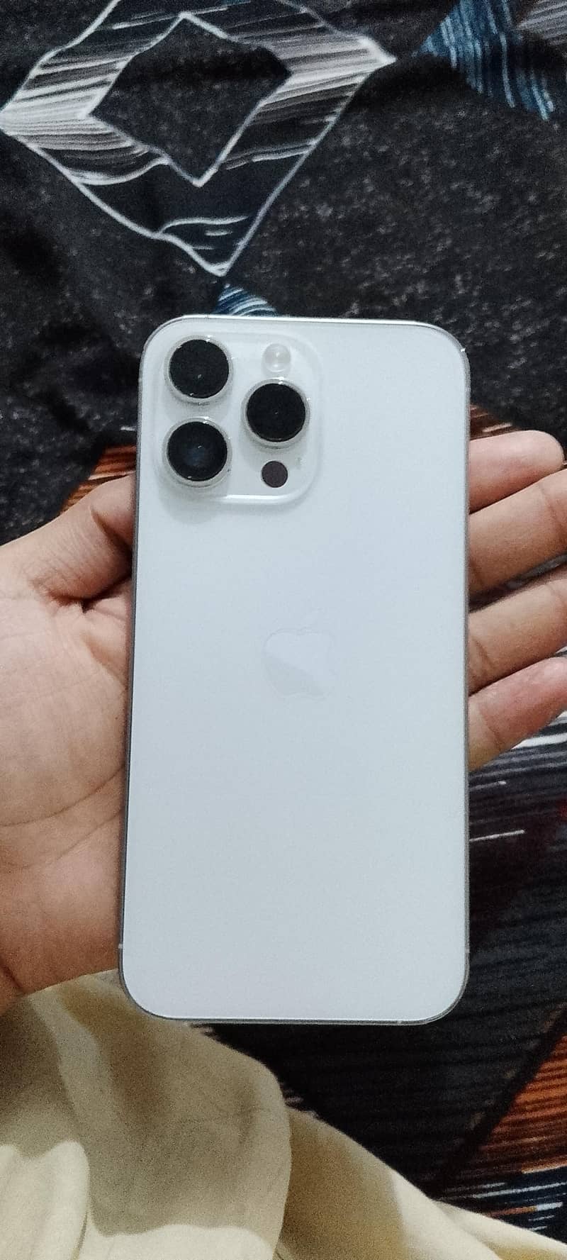 Apple iPhone 14 Pro Max 0