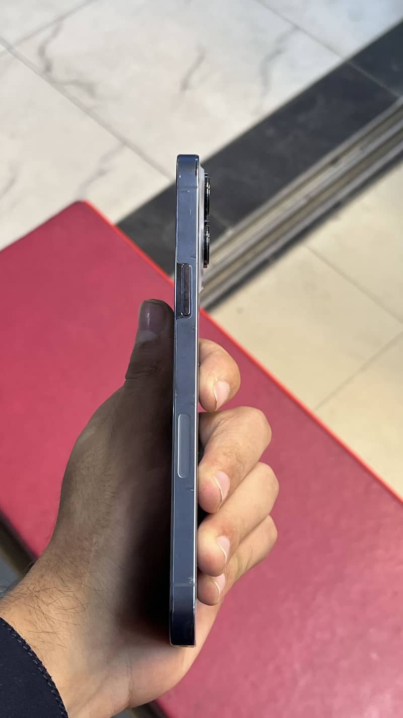 Apple iPhone 13 Pro Max 5