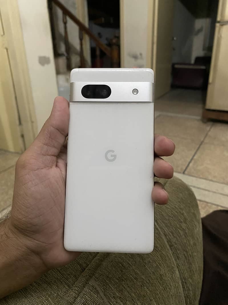 Google Pixel 7a 2