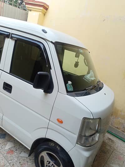 Suzuki Every 2012