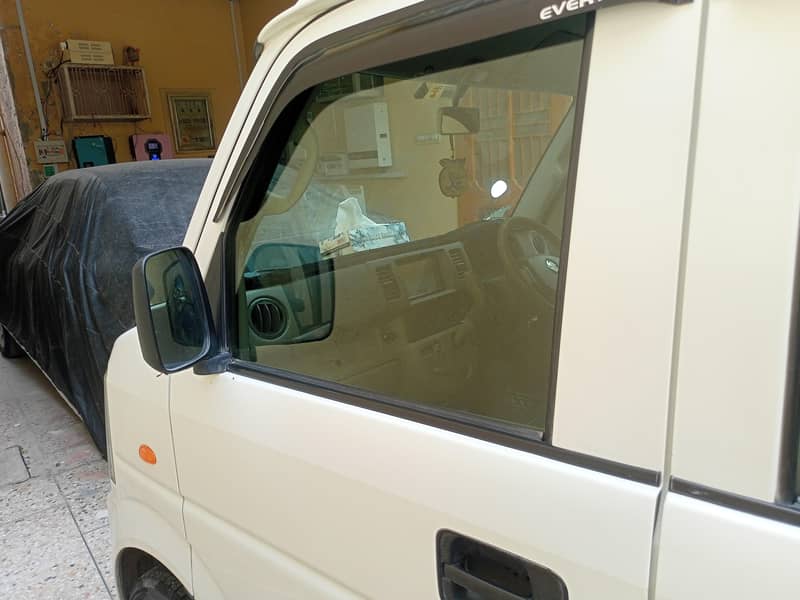 Suzuki Every 2012 5