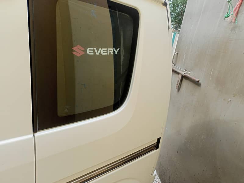 Suzuki Every 2012 7