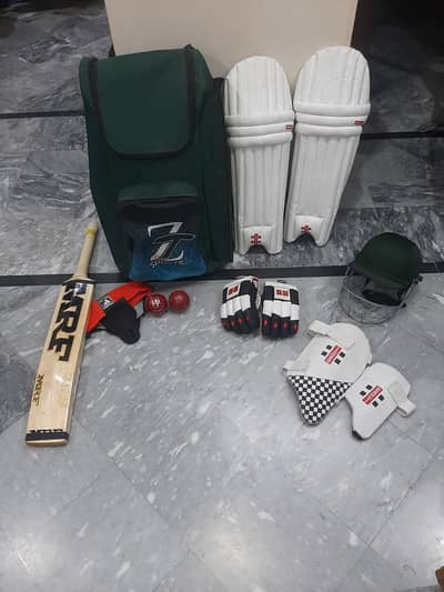 Cricket Hard Ball kit Only got used in 1 match