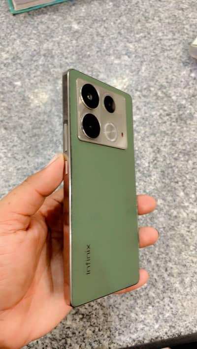 Infinix Note 40