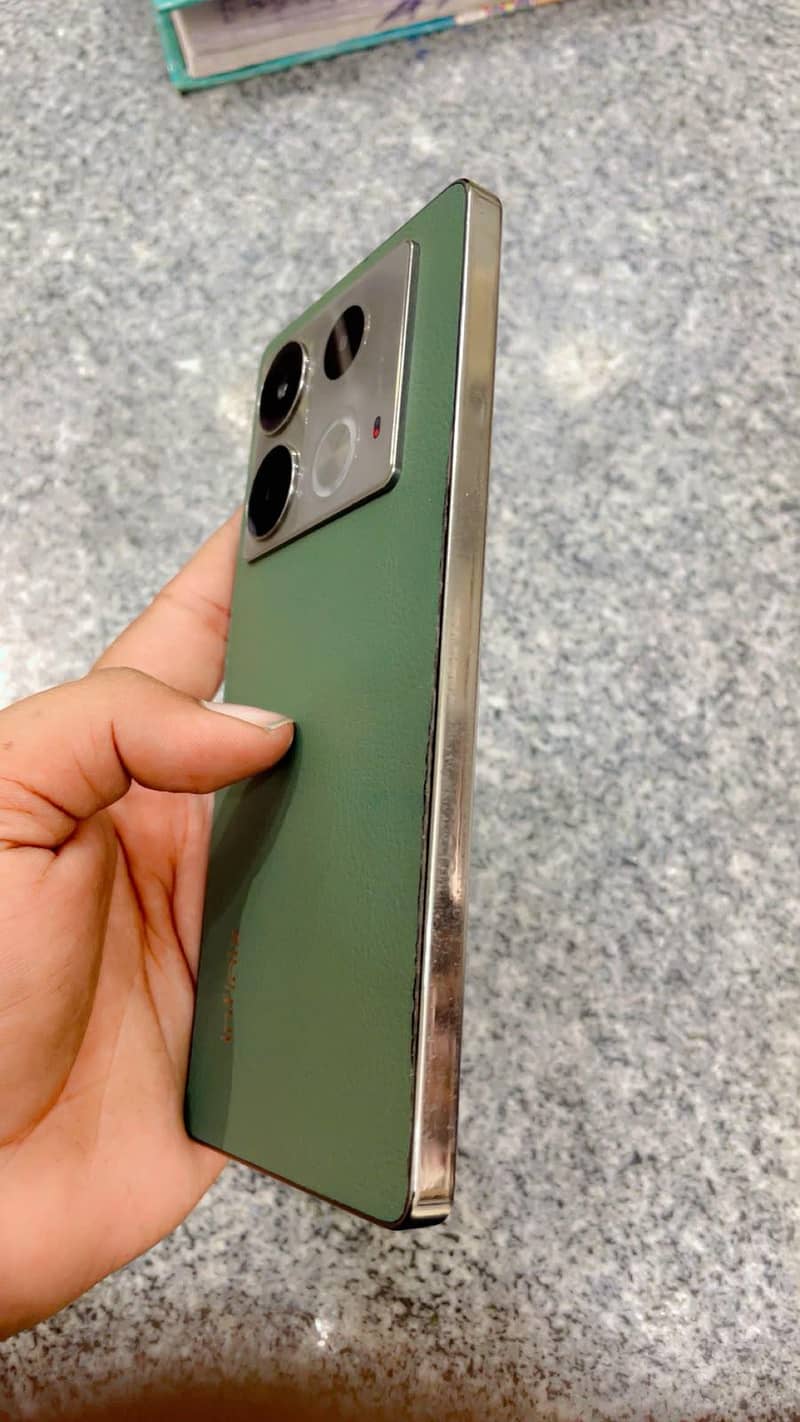 Infinix Note 40 4