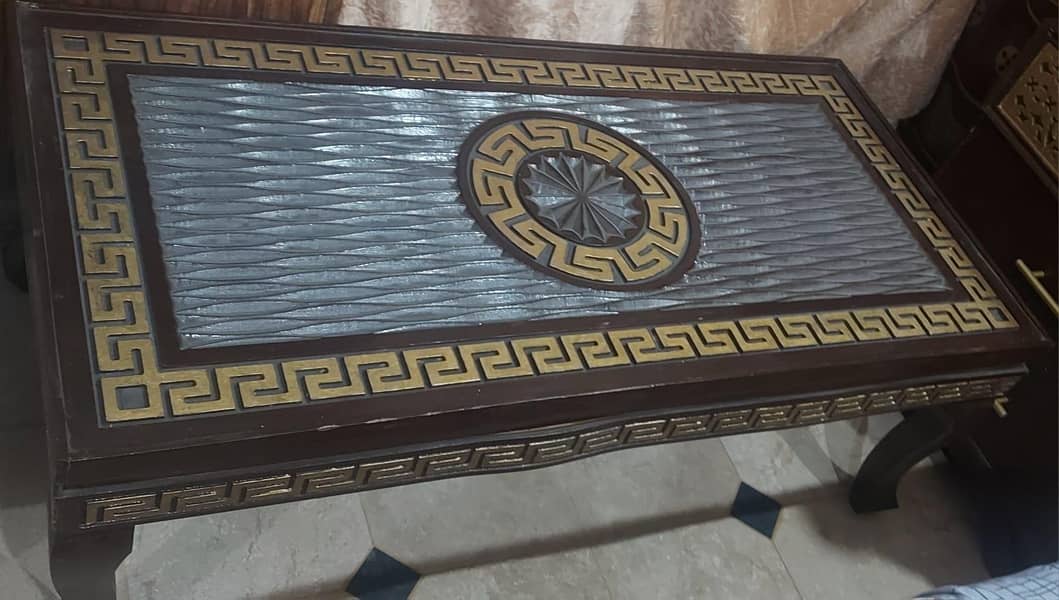 50kسشاندار ڈبل بیڈ  کی بڑی سائیڈ اور چھوٹی سائیڈ کی قمیت لگائی ے 4