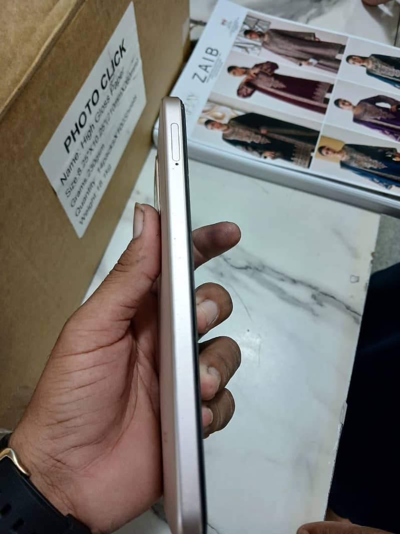 OPPO A6 1