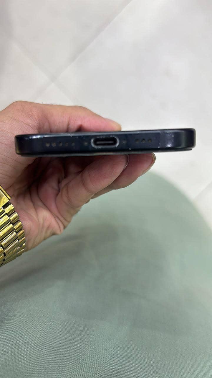 Apple iPhone 15 3