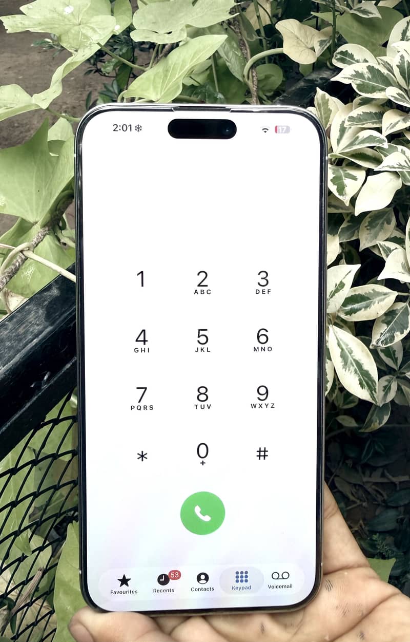 Apple iPhone 15 Pro Max 9
