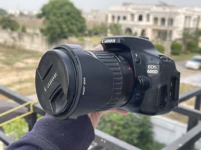 Canon 600d with 17 50 f2.8 lense