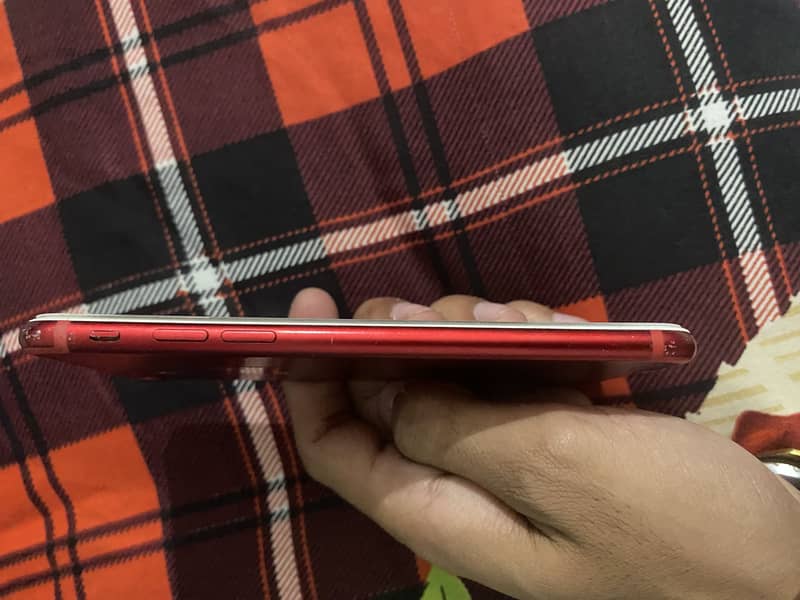 Apple iPhone 7 4
