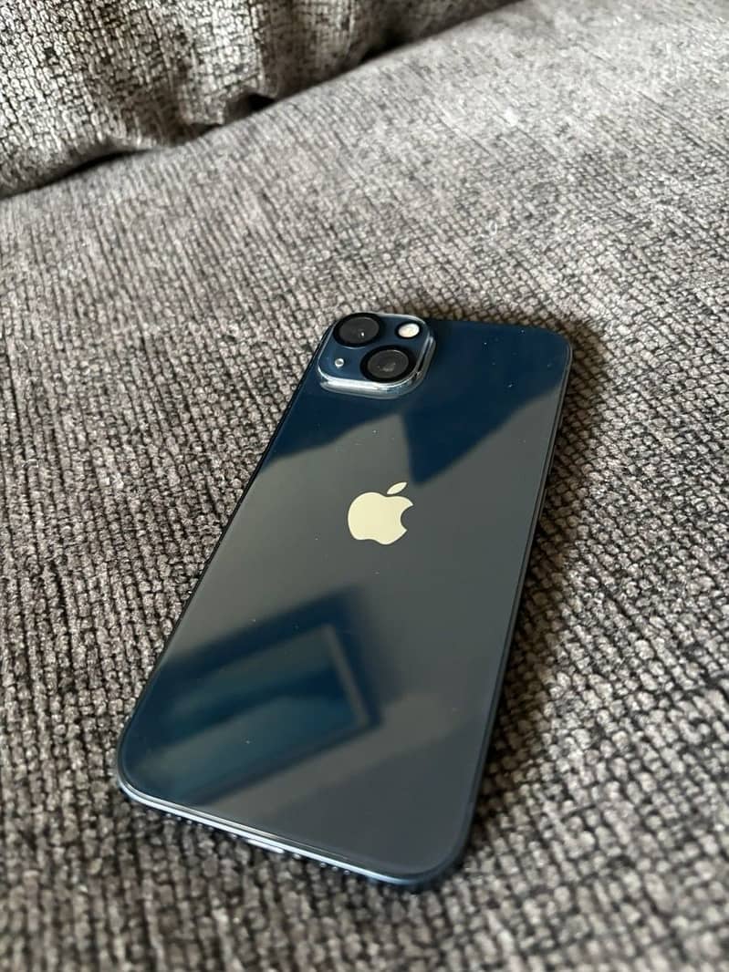 Apple iPhone 13 0