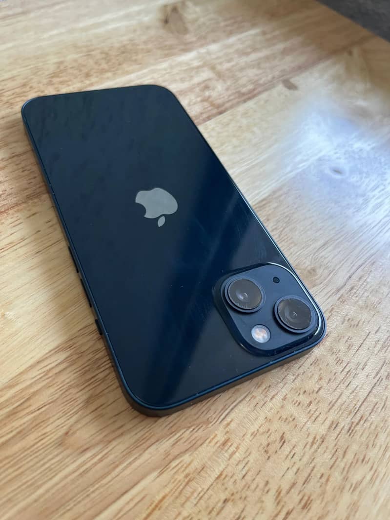 Apple iPhone 13 1