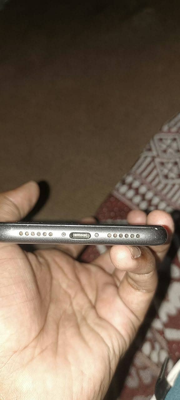 Apple iPhone 11 1
