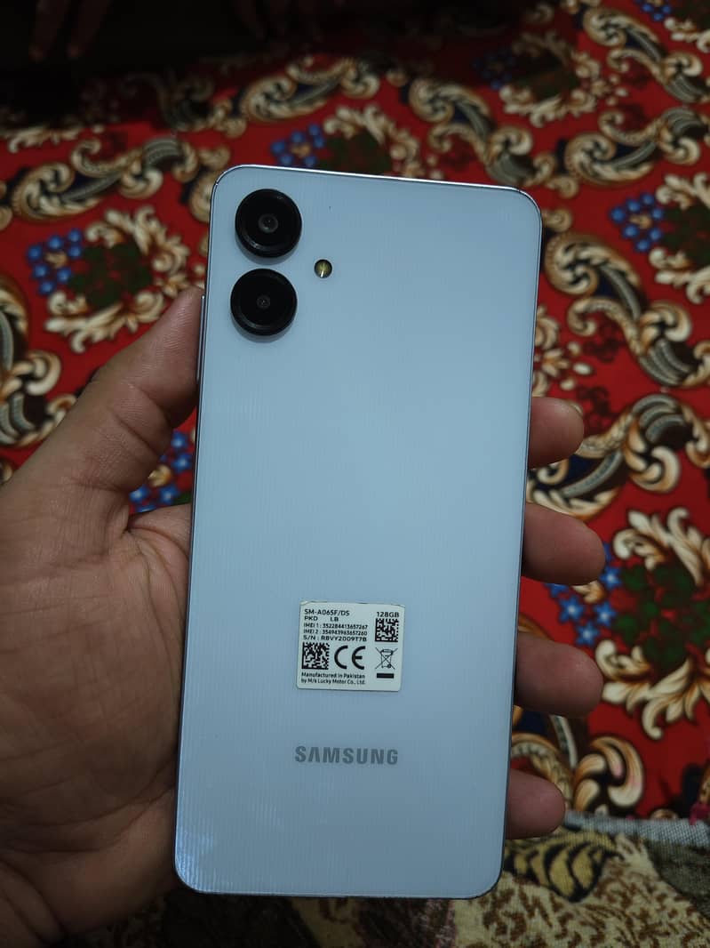 Samsung Mobile A06 1