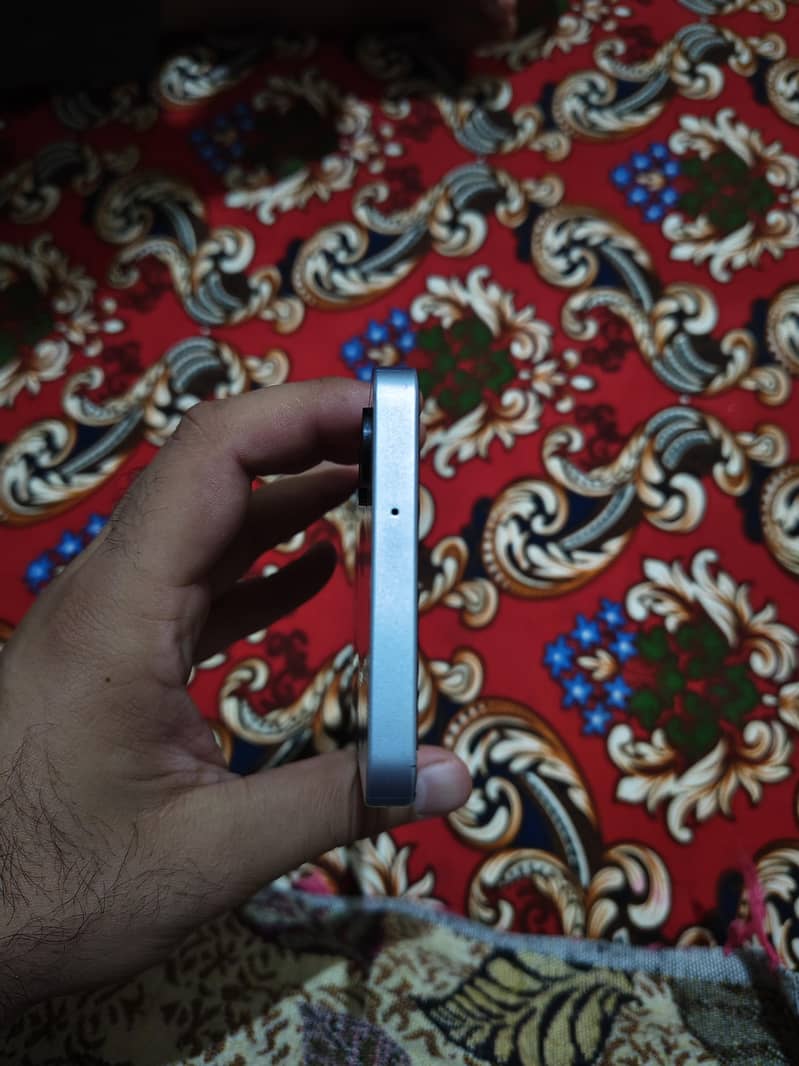 Samsung Mobile A06 3