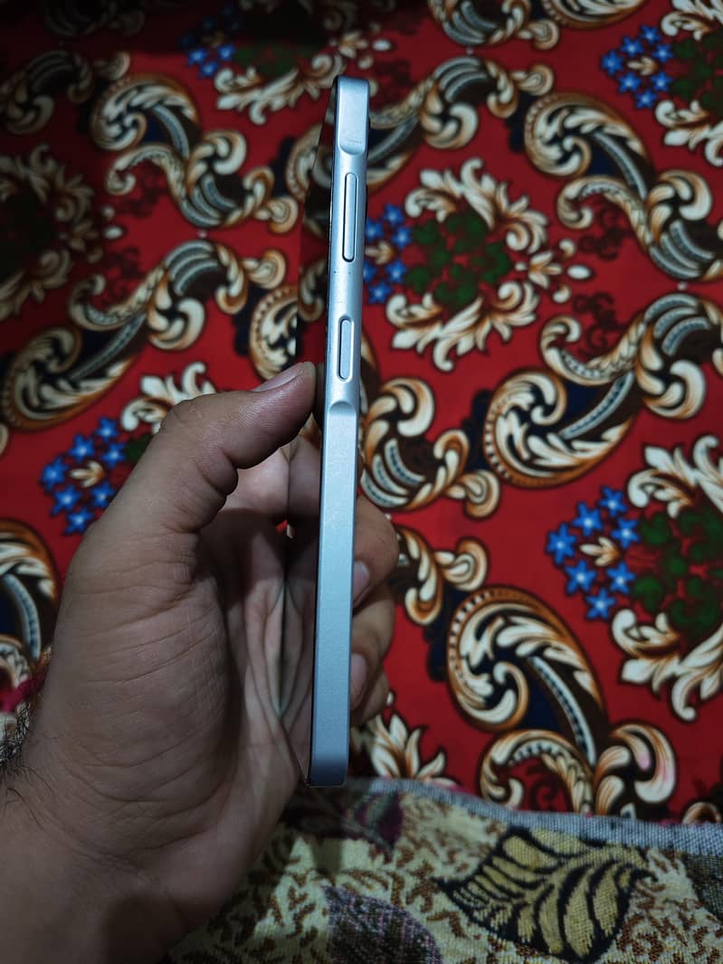 Samsung Mobile A06 5