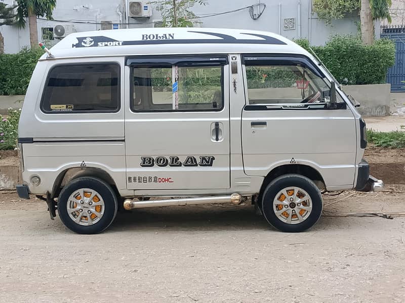 Suzuki Bolan 2011 1