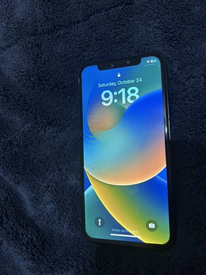 Apple iPhone X 4