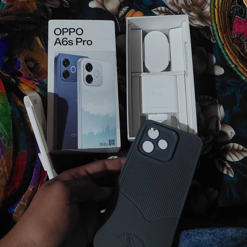 OPPO A6s pro 6