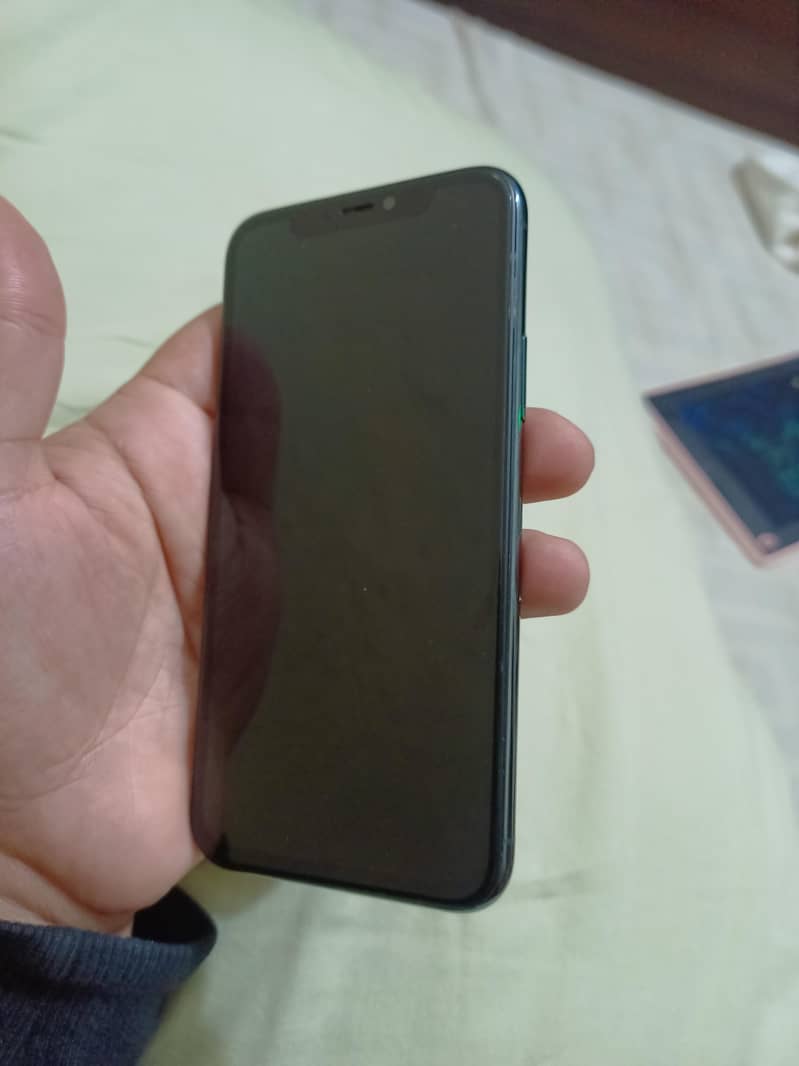 Apple iPhone 11 Pro 2