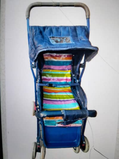 baby stroller/buggy for sale -4 wheels foldable