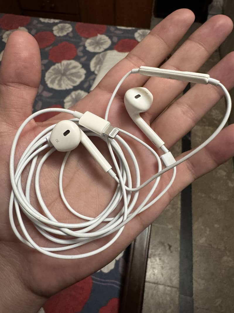 Apple iPhone 14 Pro Max 0