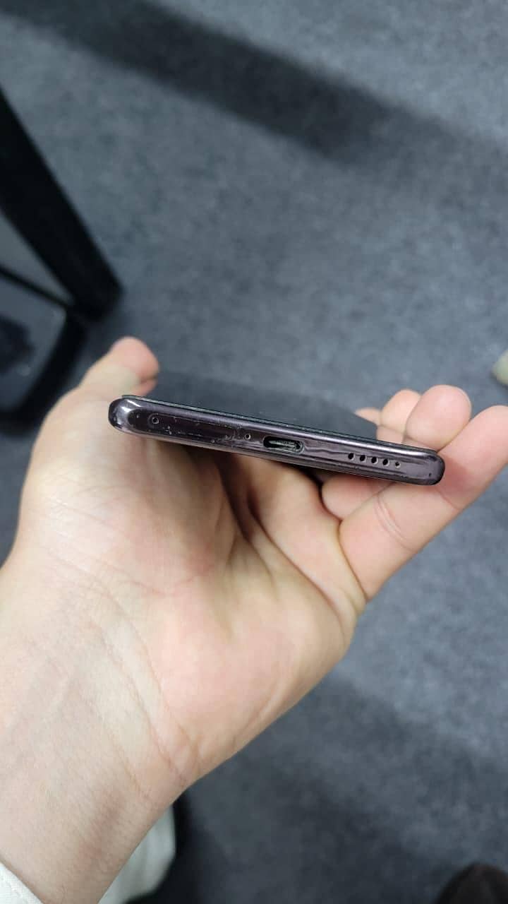 Vivo V30e 2