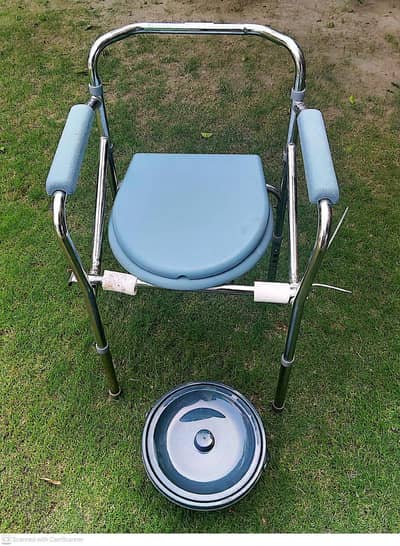 commode chair