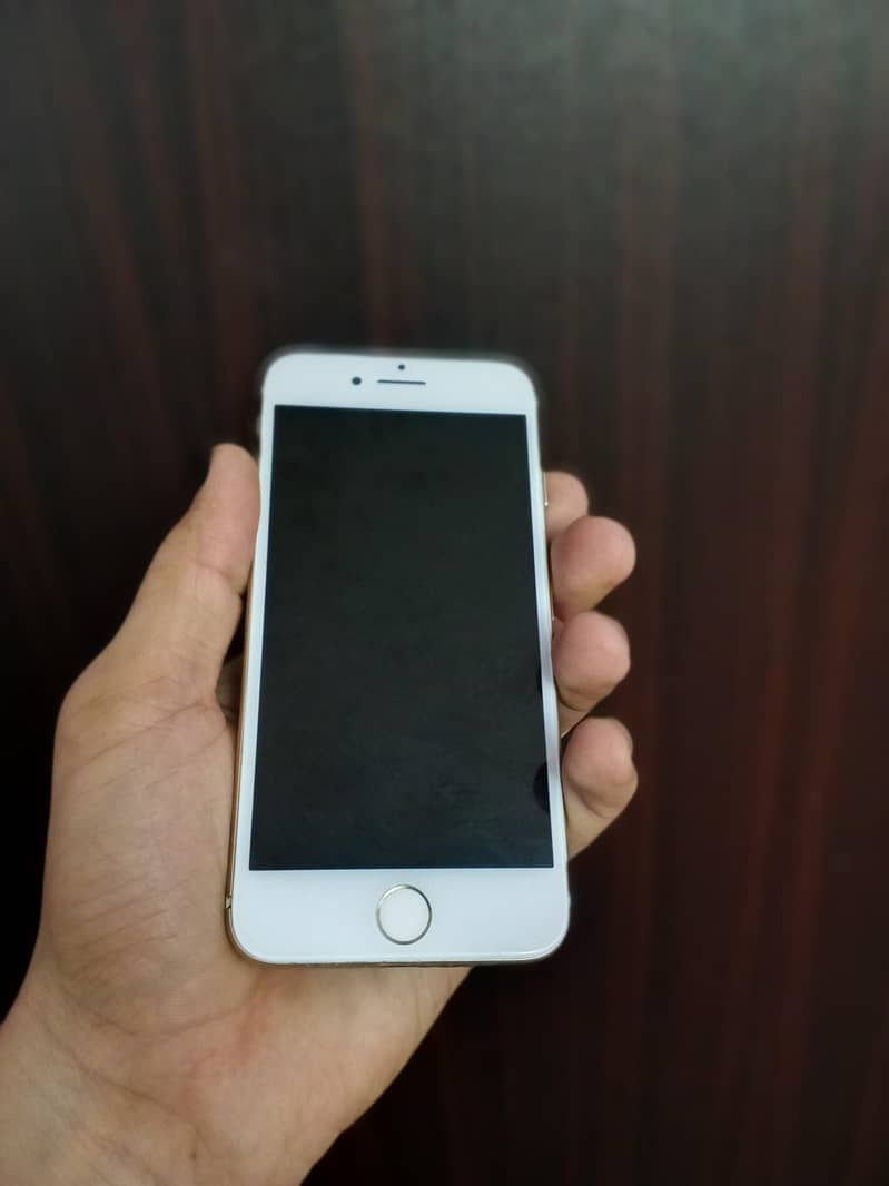Apple iPhone 7 3