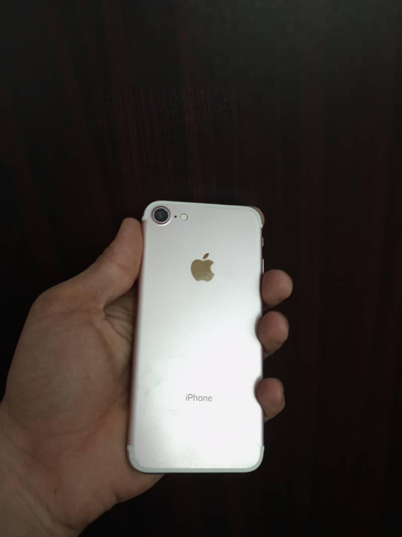 Apple iPhone 7 5