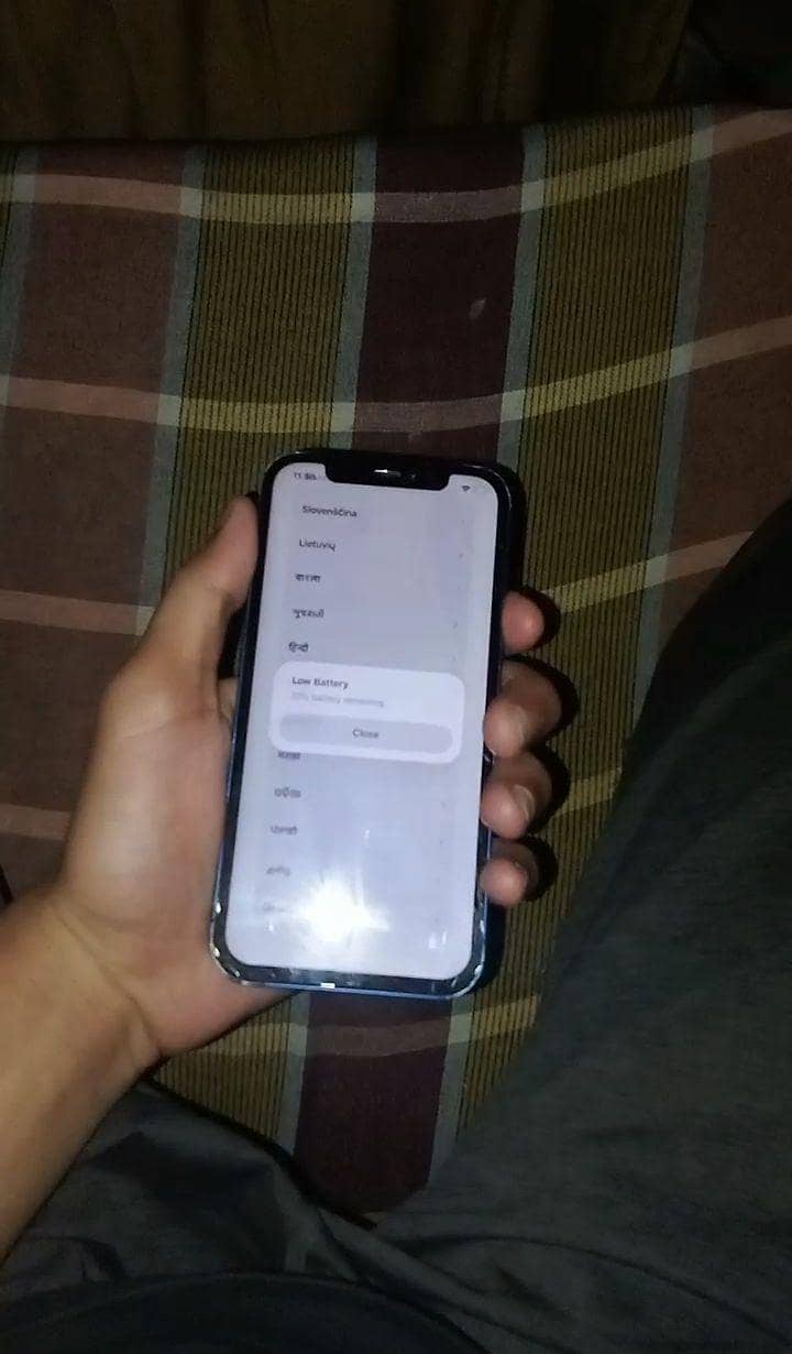 Apple iPhone 12 3