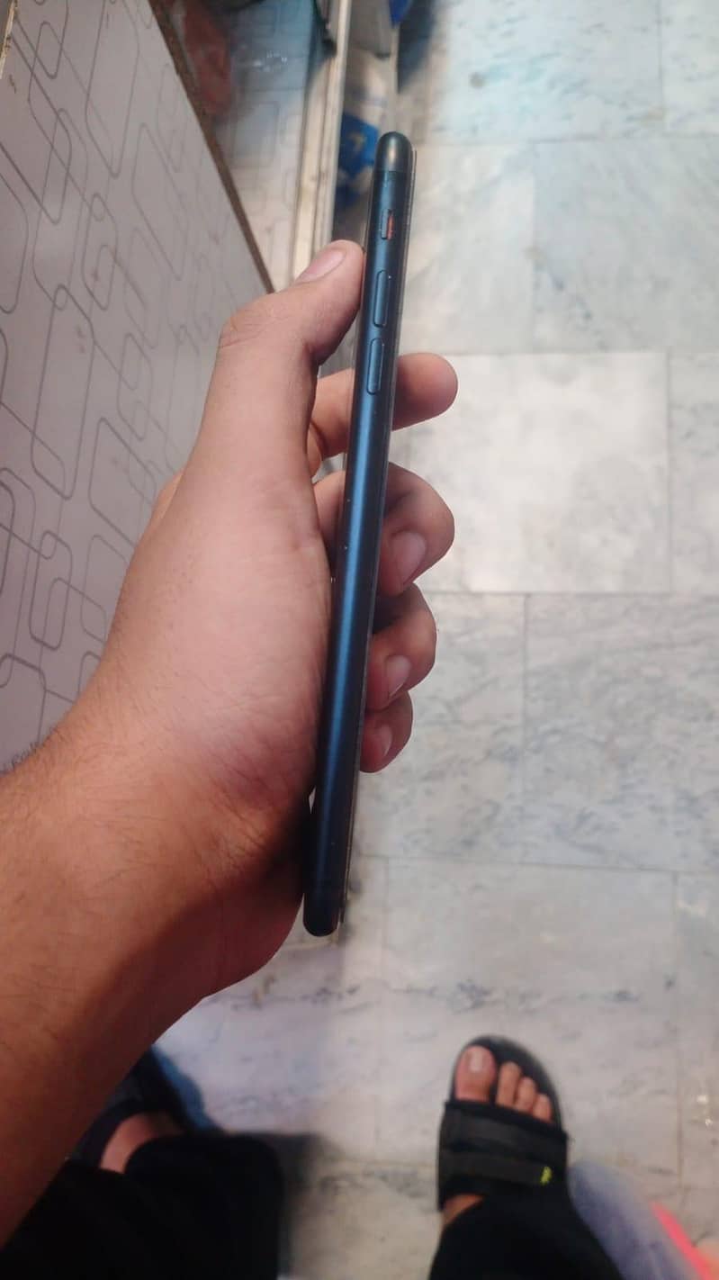 Apple iPhone 7 Plus 0