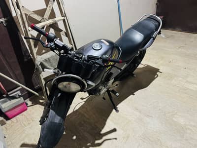 Yamaha ybr 125g