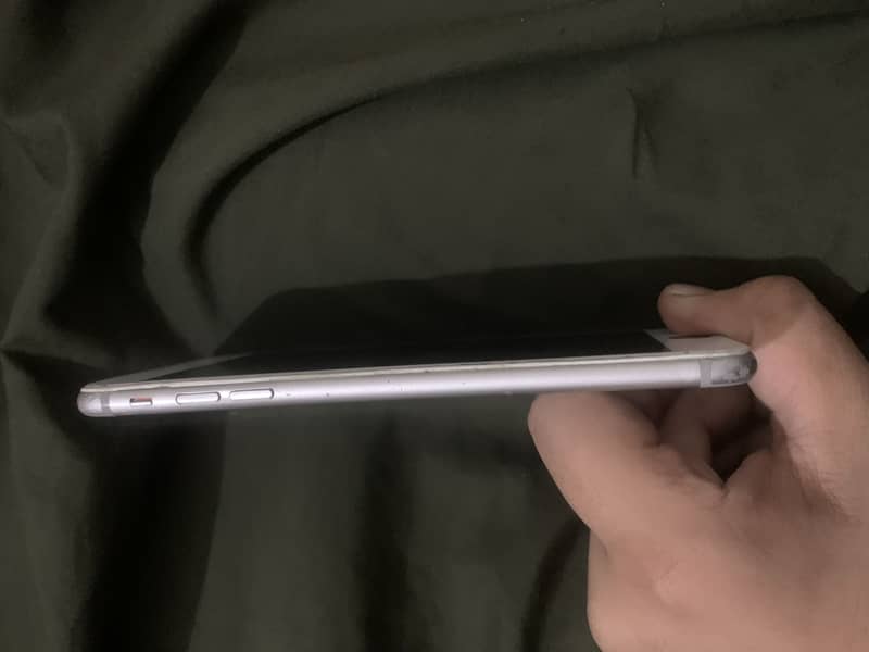 Apple iPhone 6 Plus 3
