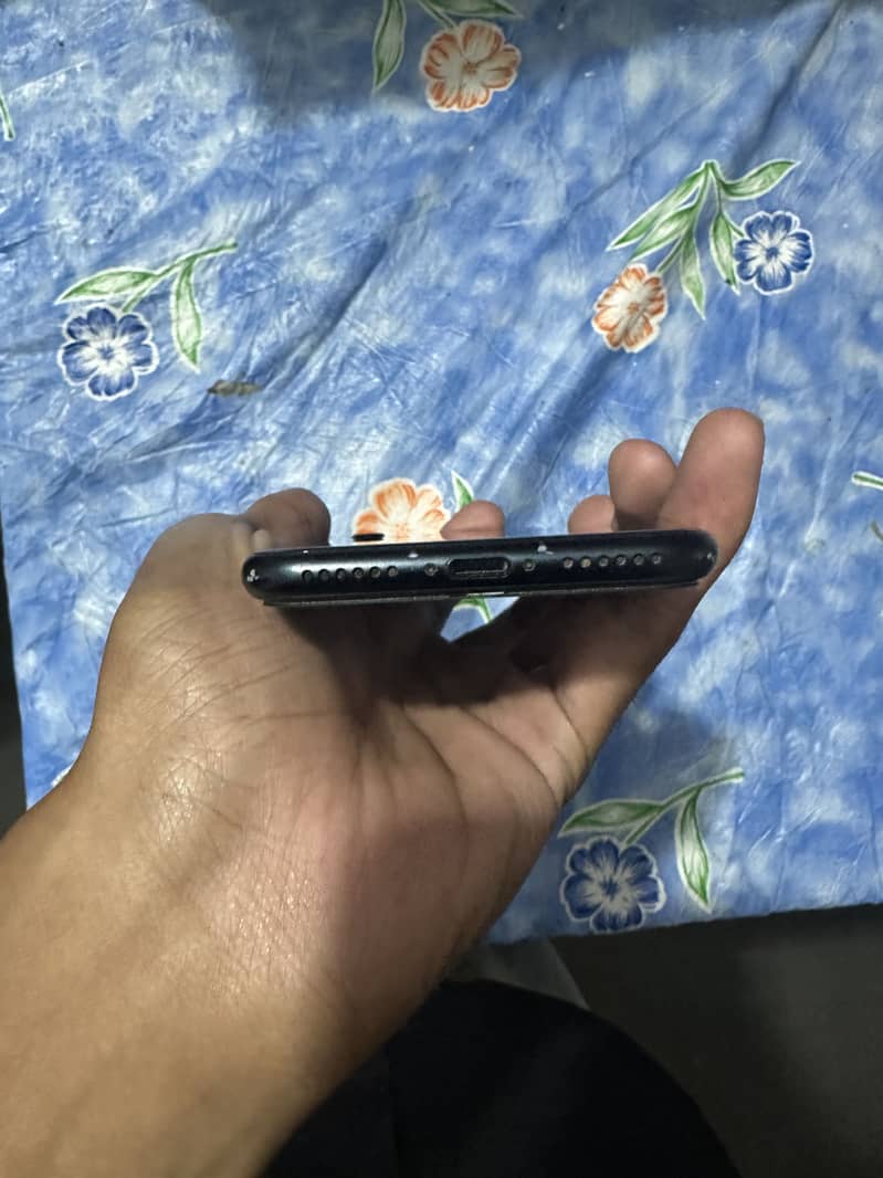 iPhone SE 3rd gen 1