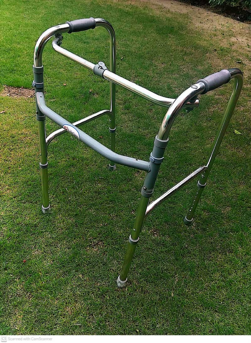 commode chair and walker 3