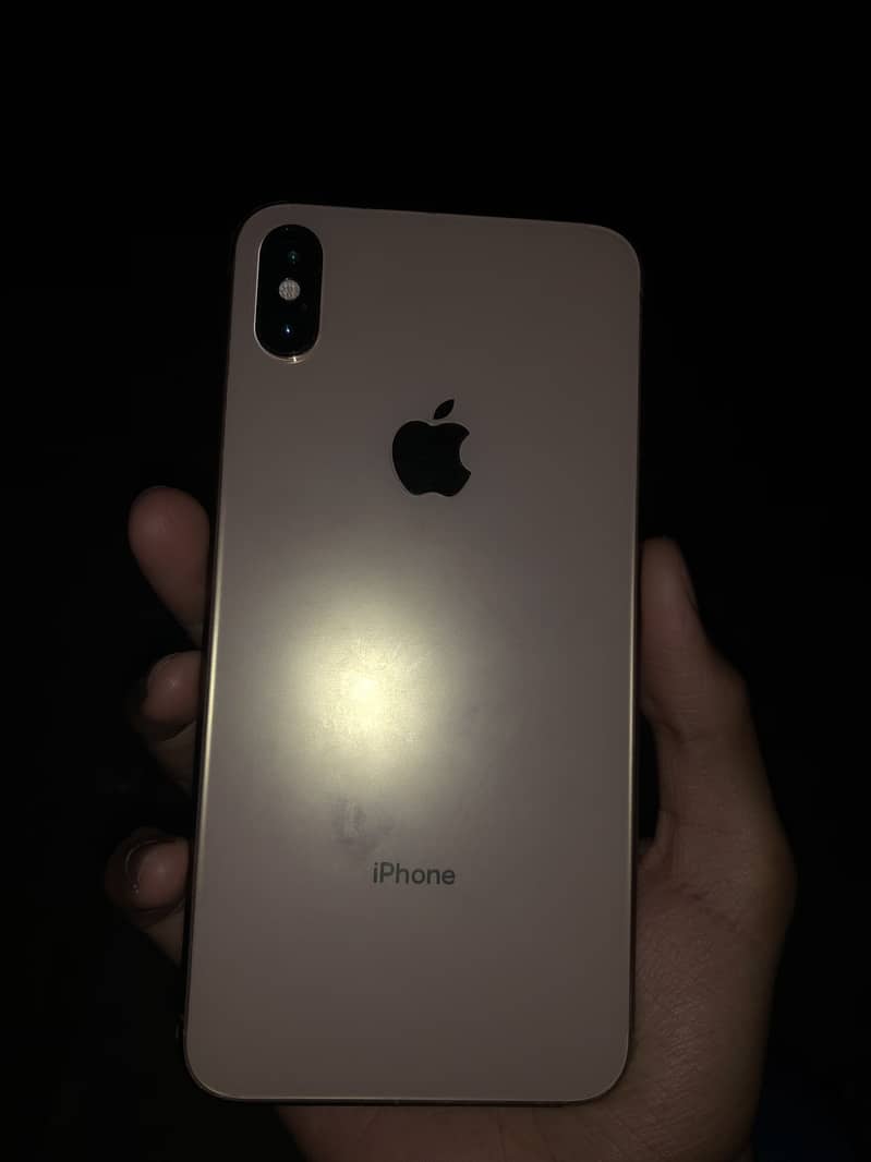 Apple iPhone XS Max 0