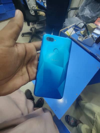 OPPO A12
