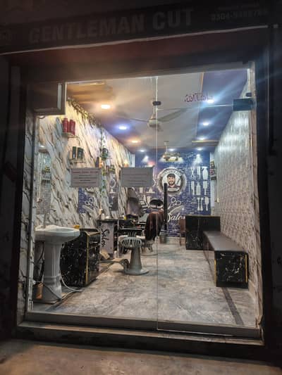 BARBER SHOP SET-UP FOR SALE — FULLY FURNISHED & EQUIPPED!